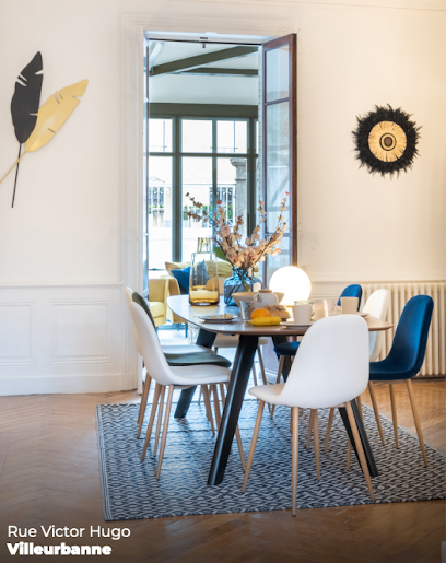 Moltow, Ameublement Locatif Magasin De Meubles à Genas