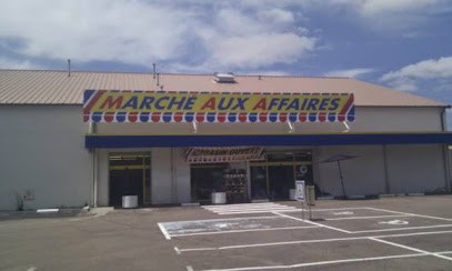 Marché Aux Affaires - Sennecey Le Grand Magasin De Meubles à Sennecey-le-Grand
