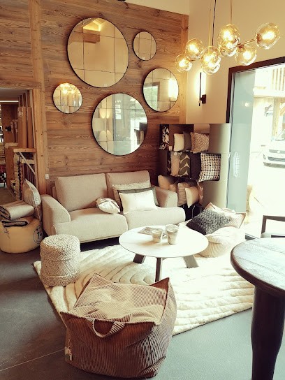 LA SOURCE MEGEVE, Magasin de Meubles et Décoration à Megève