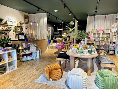 Little Atmosphère - Déco, Peinture, Rideaux & Stores Sur Mesure, Magasin De Meubles à Lambersart