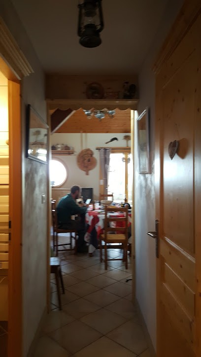 Delacroix Jacques, Magasin de Meubles et Décoration à Bief-des-Maisons