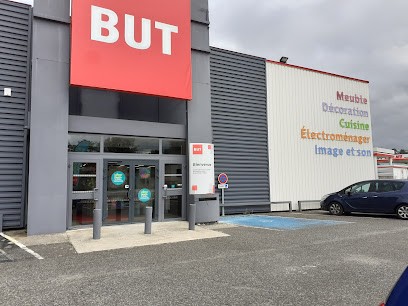 But, Magasin De Meubles à Saint-Lizier