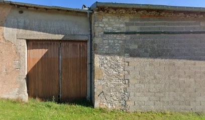 Bergeron De Charon Jean, Fabricant de Meubles à Pierrefitte-sur-Aire