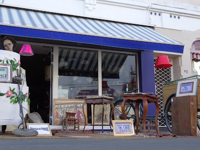 Flea Market Bacon, Magasin de Meubles et Décoration à Saujon