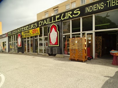 Céramique et porcelaine, Magasin de Meubles et Décoration au Lavandou