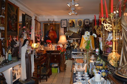 Antiquités Brocantes, Magasin De Meubles à Lourdes