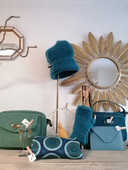 Libellule - Vêtements Et Décoration, Magasin de Meubles et Décoration aux Hauts d'Anjou