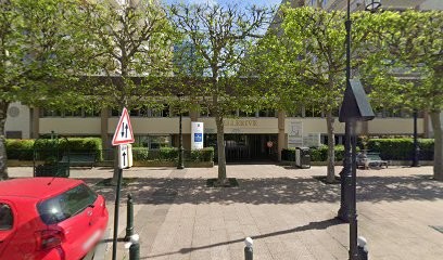 Houbert Hadrien, Fabricant de Meubles à Puteaux