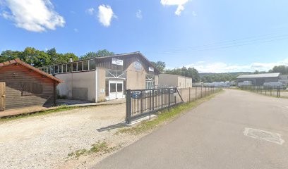 A.g.m Artisan Gros Menuisier-sarl, Magasin de Meubles et Décoration à Geneuille